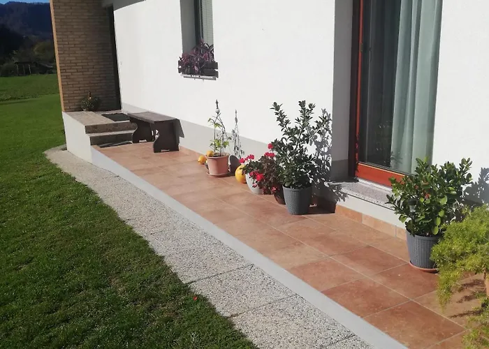 Apartma In Soba Pri Bregarju דירה בוהין